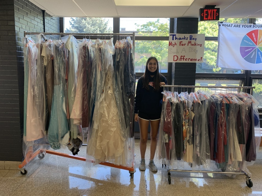 Key Club Collects Formal Attire