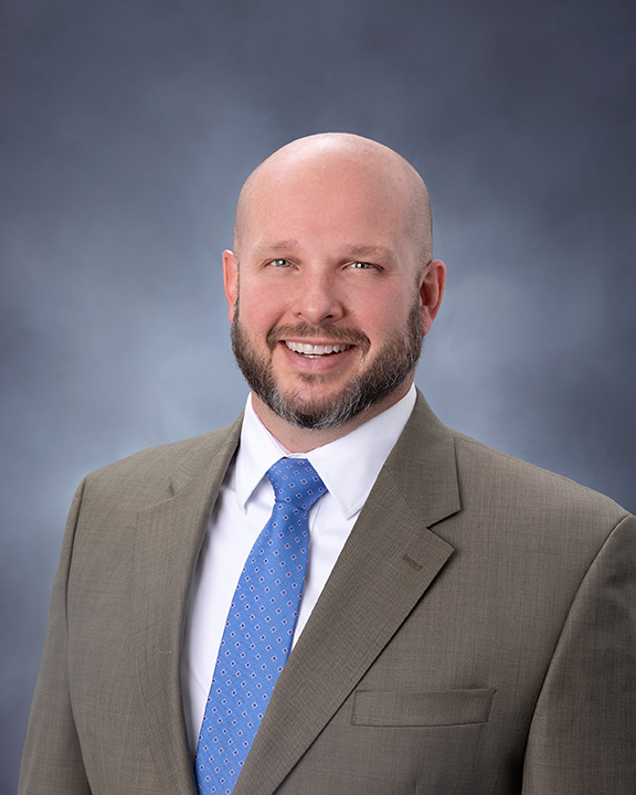 Aaron Ereditario headshot